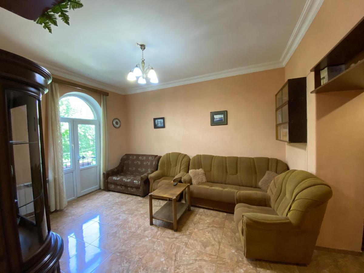 Agora Arcs Apartment Erivan Exterior foto